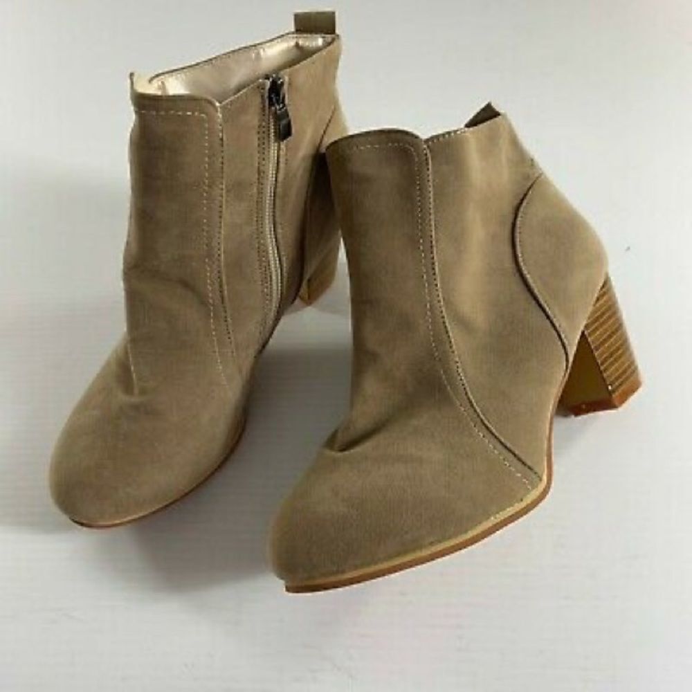 ✨NWOT✨Jingpin Vero Cuoio booties✨
